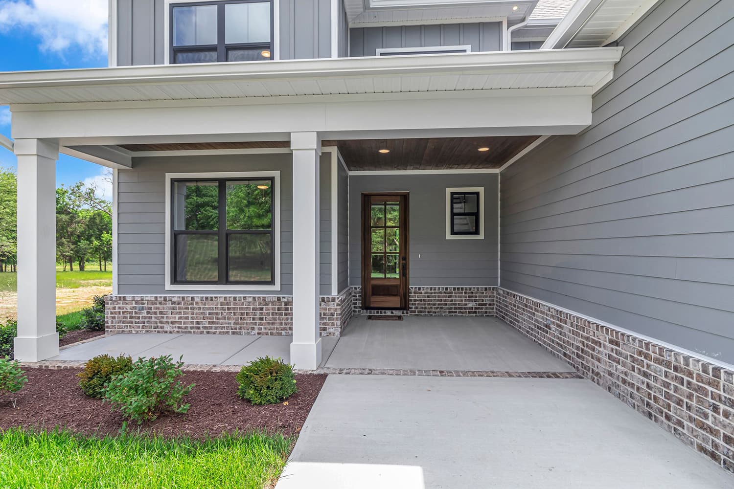 Home exterior 4